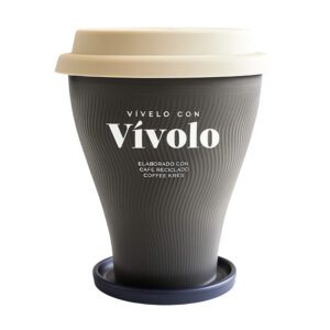 Vaso reutilizable de Vivolo elaborado con café reciclado.